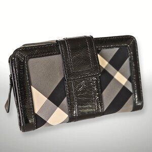 BURBERRY Bifold Wallet Nova Check Nylon Patent Leather BLACK WHITE CREAM